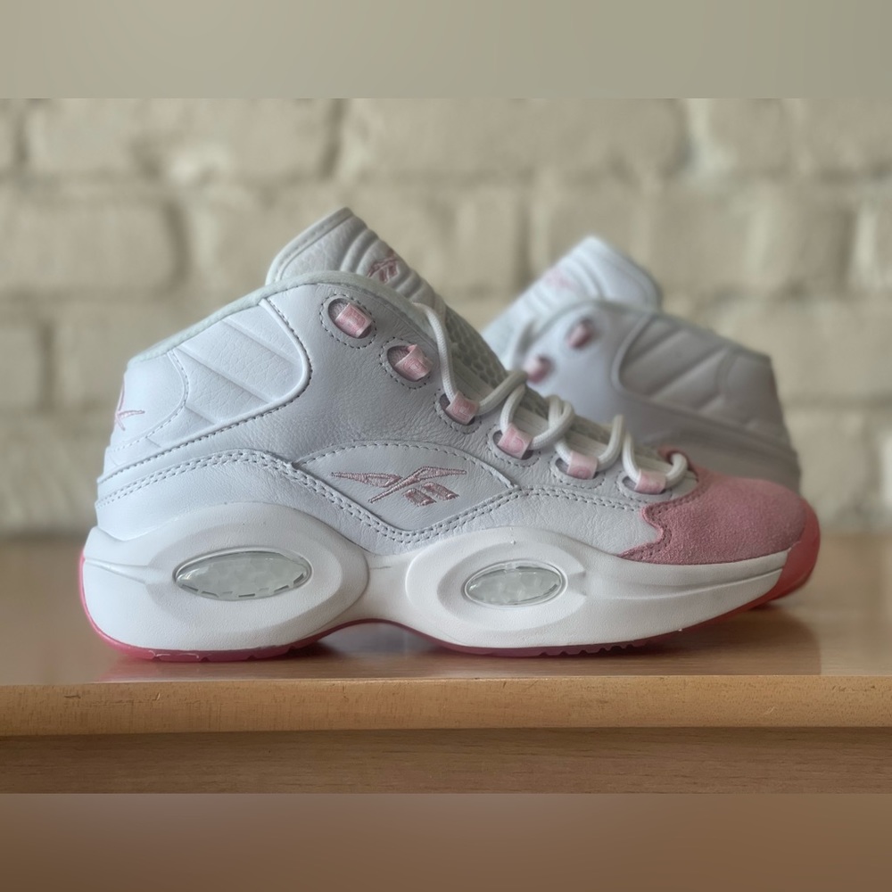 Reebok Question Mid Pink White Allen Iverson Basketball Shoes Men Size 6 GX9357